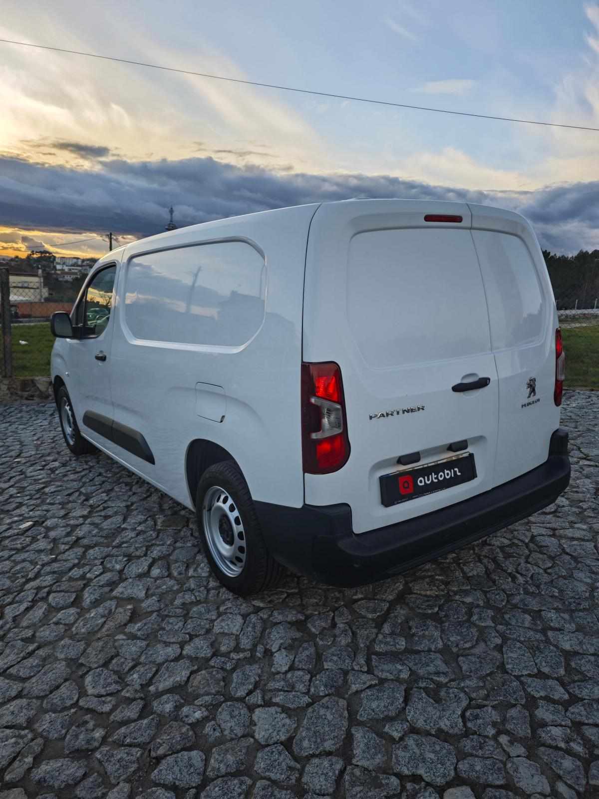 peugeot-partner-1-5-bluehdi-2022-diesel-1499cc