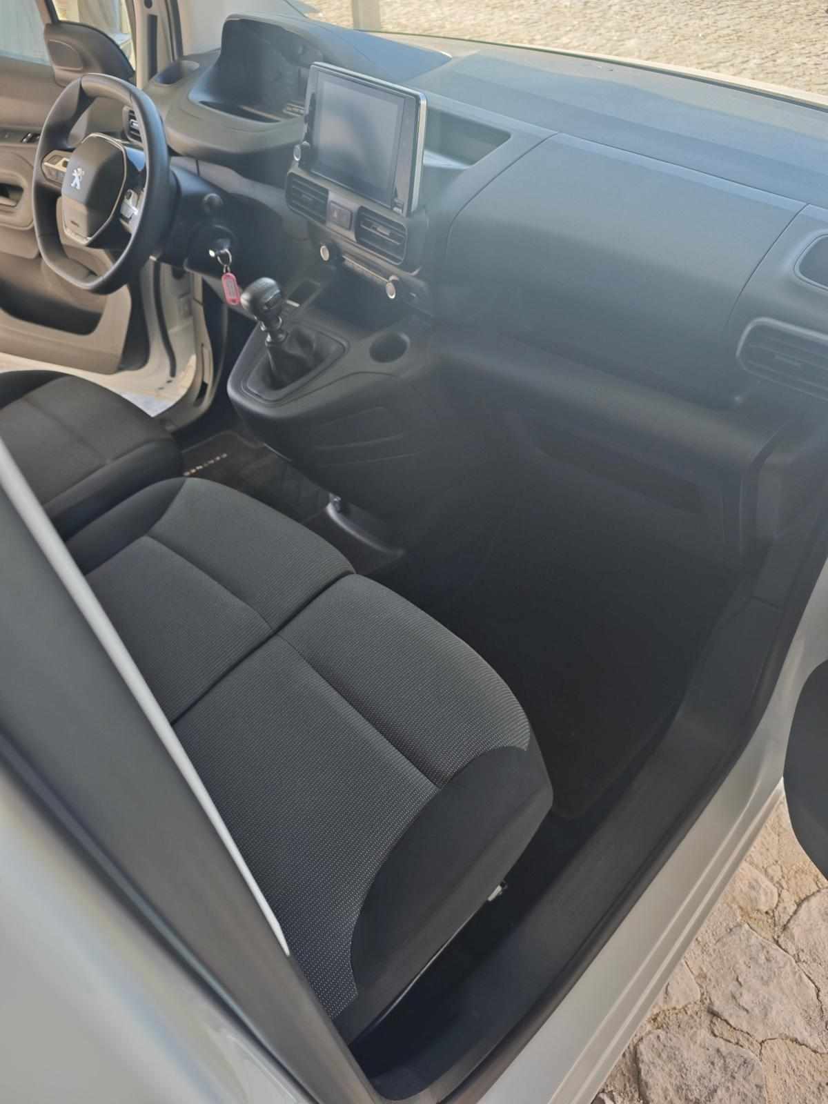 peugeot-partner-1-5-bluehdi-2022-diesel-1499cc