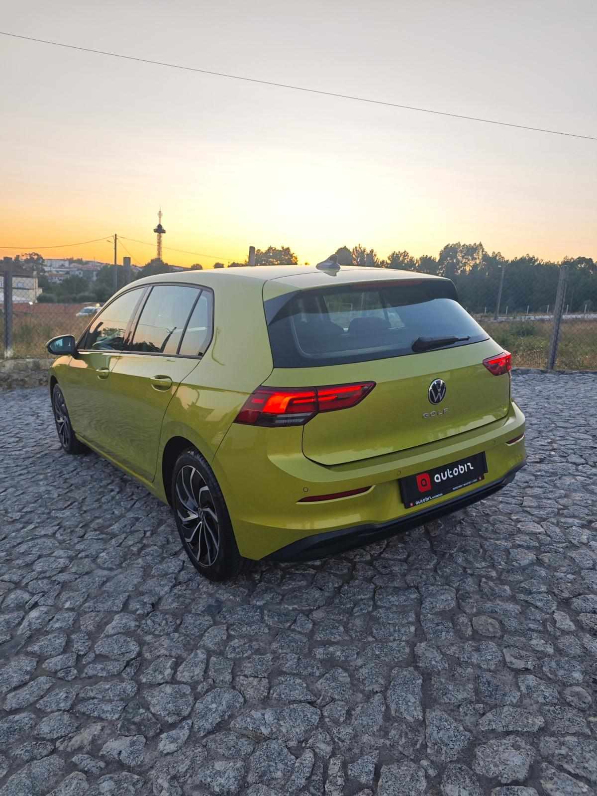 volkswagen-golf-1-0-tsi-bluemotion-2024-gasolina-999cc