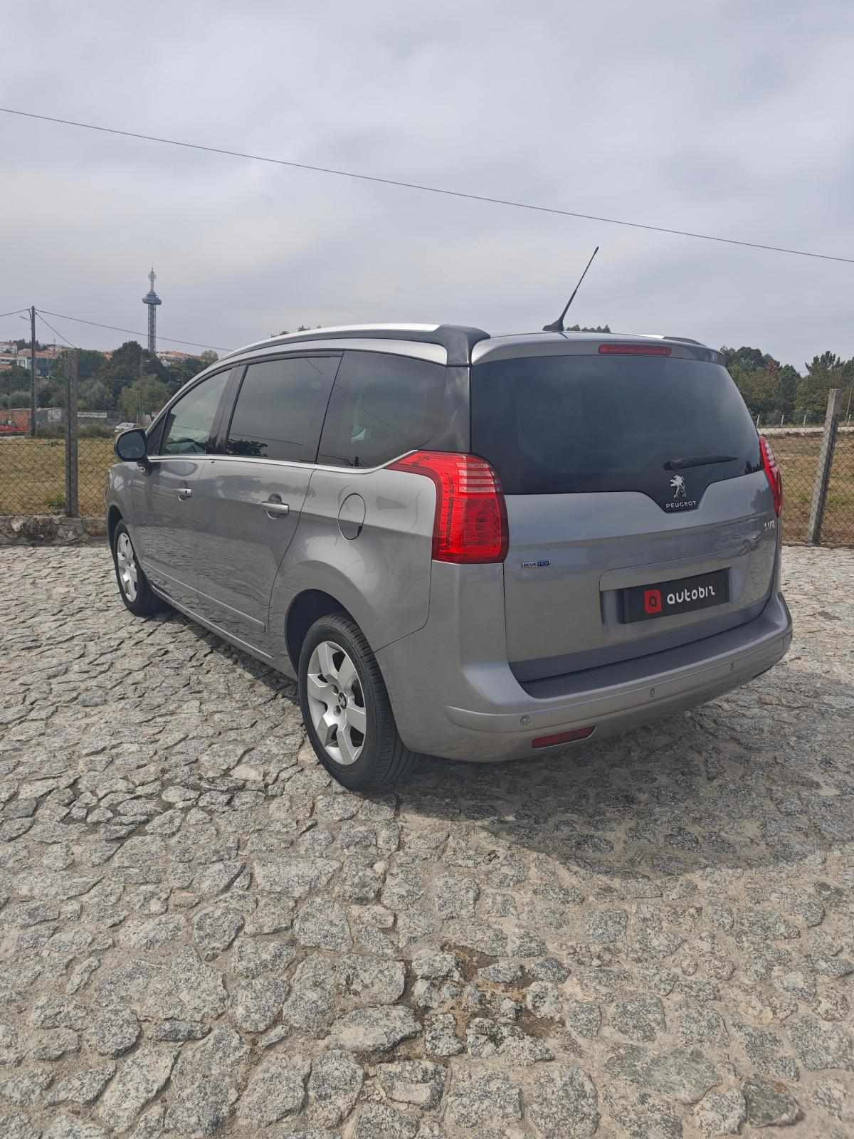 peugeot-5008-1-6-bluehdi-2015-diesel-1560cc