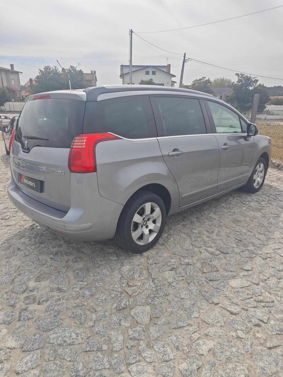 peugeot-5008-1-6-bluehdi-2015-diesel-1560cc