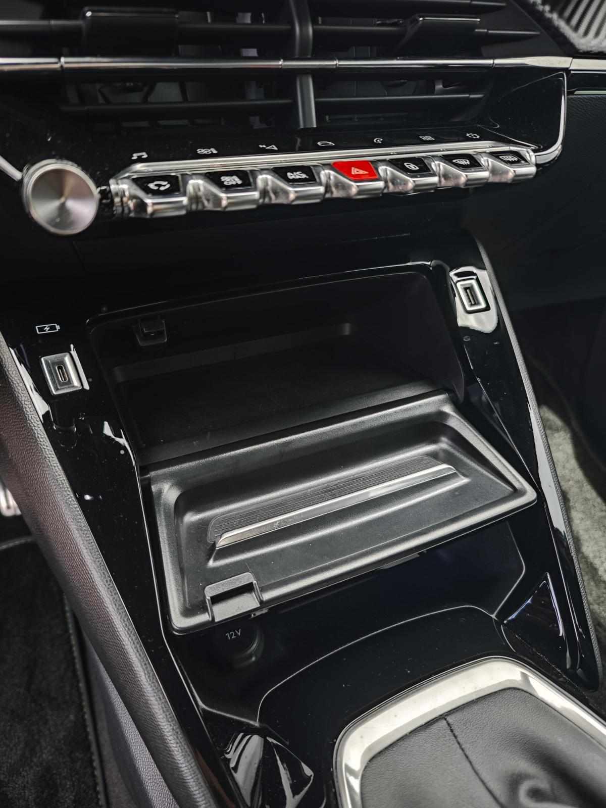 peugeot-2008-1-2-puretech-2022-gasolina-1199cc