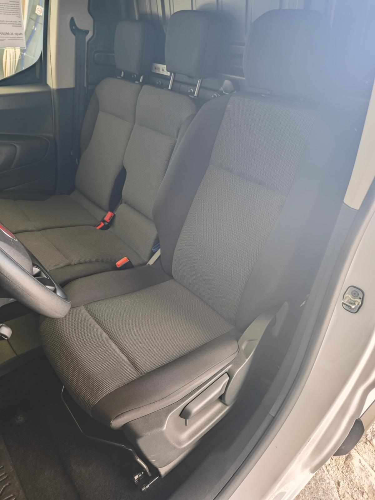 fiat-doblo-1-5-bluehdi-2023-diesel-1499cc