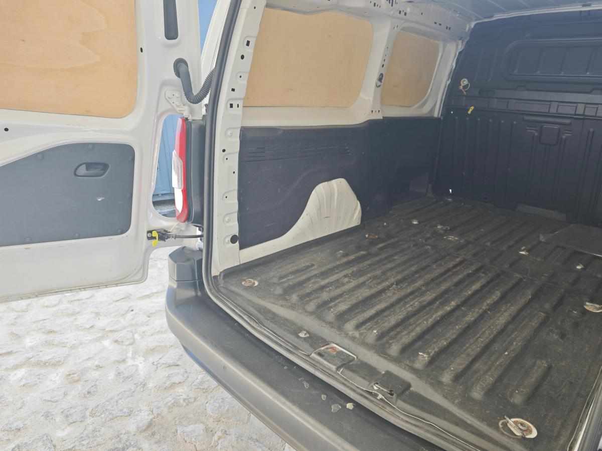 fiat-doblo-1-5-bluehdi-2023-diesel-1499cc