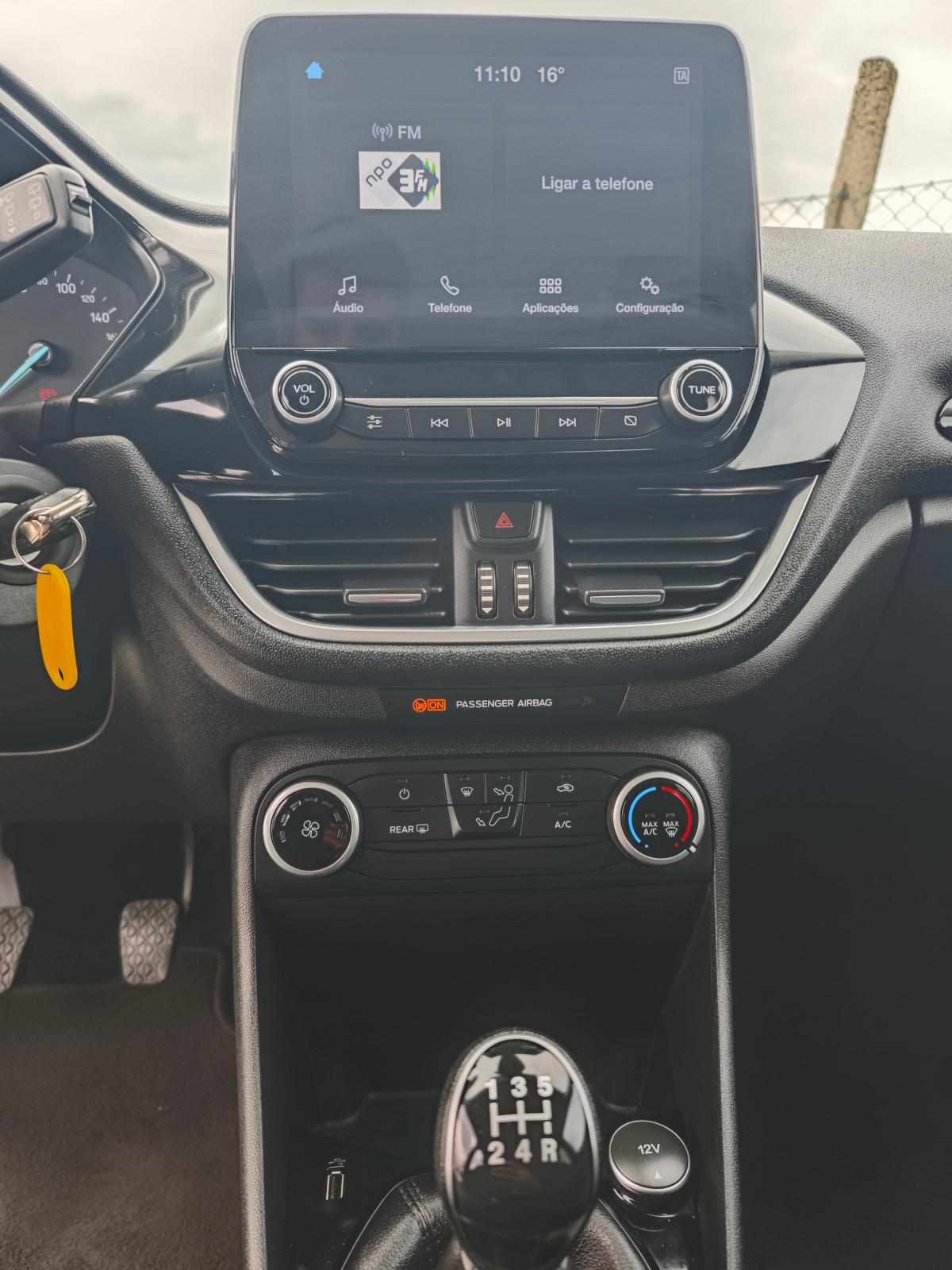 ford-fiesta-1-1-2019-gasolina-1084cc