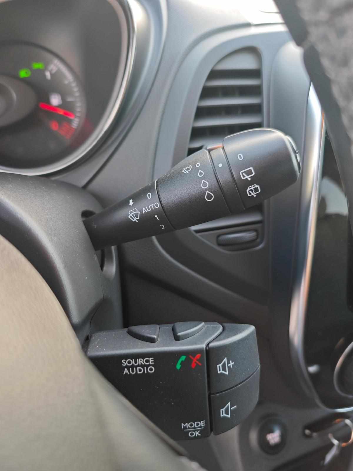 renault-captur-0-9-tce-2019-gasolina-898cc