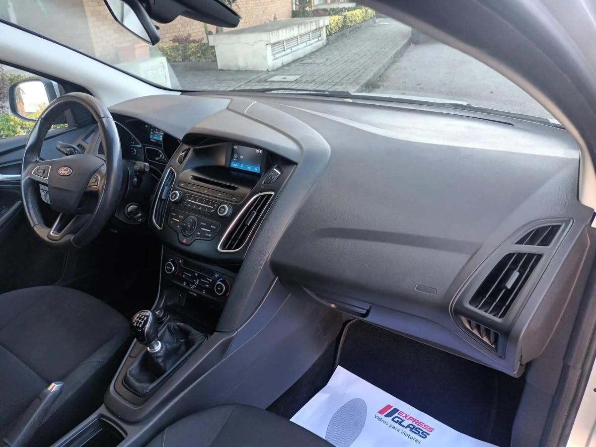 ford-focus-2017-diesel-1499cc