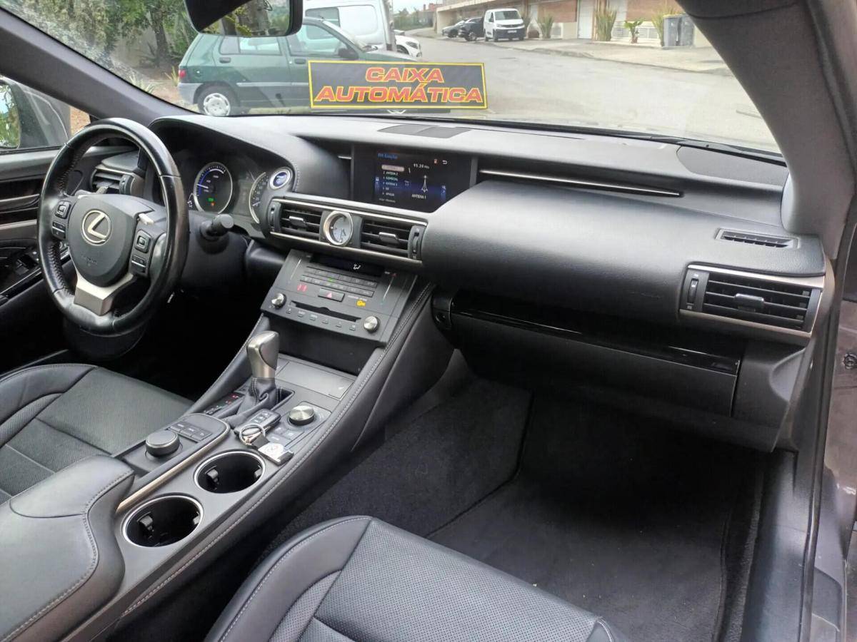lexus-rc-2016-hibrido-a-gasolina-2494cc