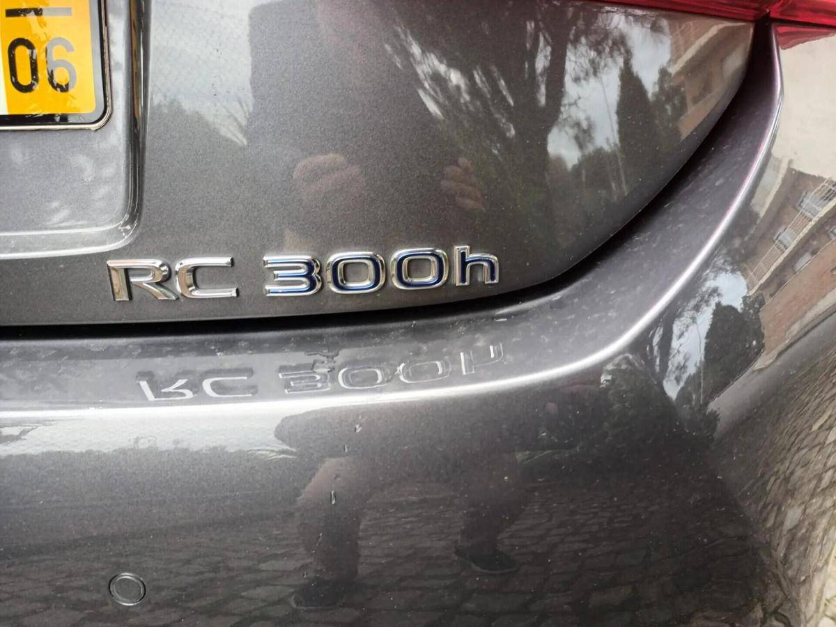 lexus-rc-2016-hibrido-a-gasolina-2494cc