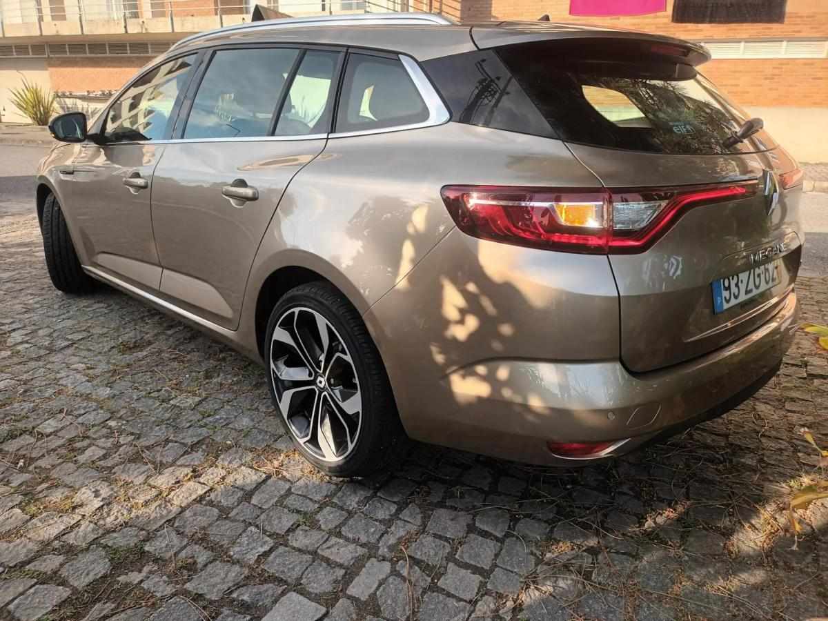 renault-megane-sport-tourer-2017-diesel-1461cc