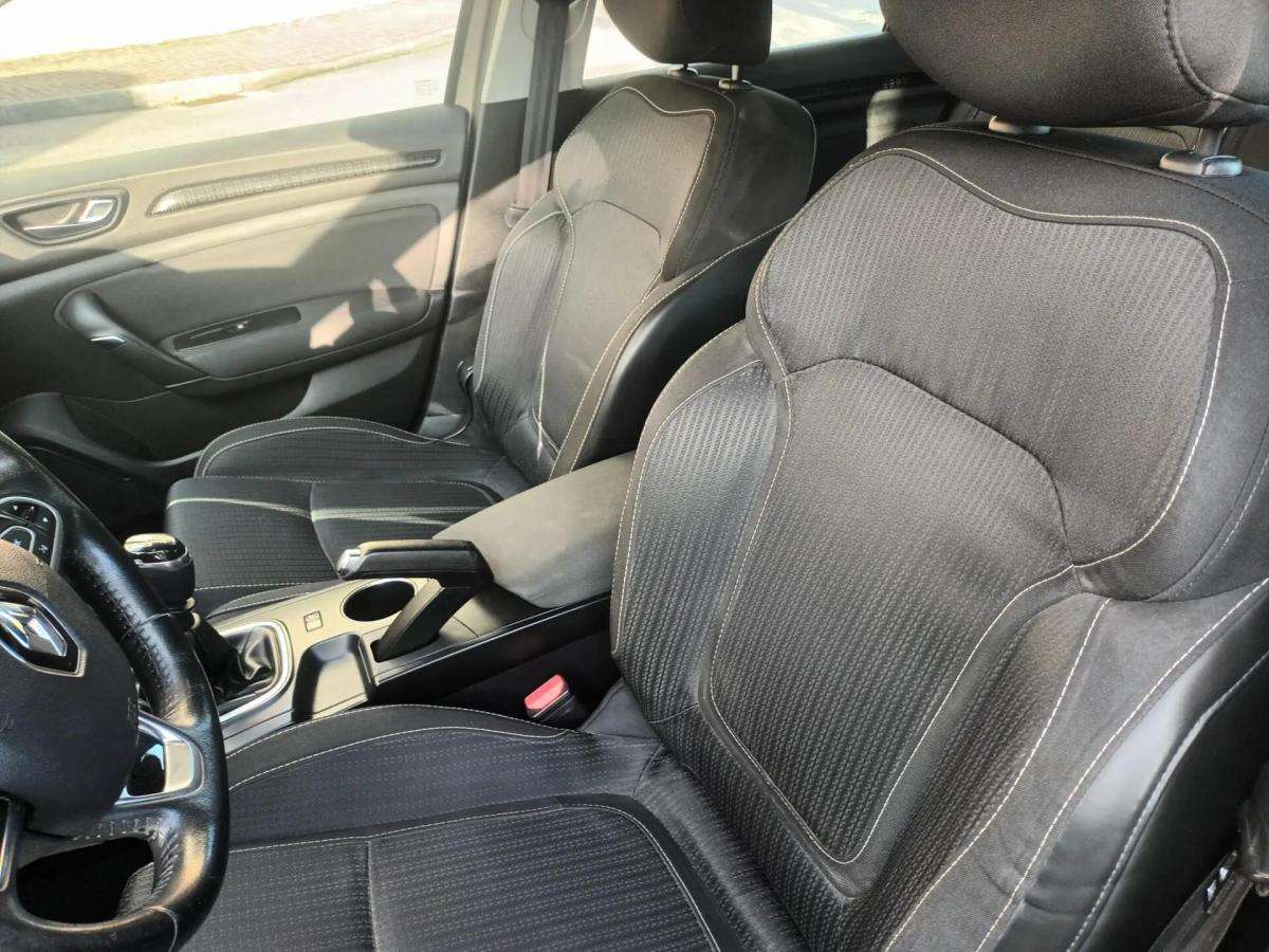 renault-megane-sport-tourer-2017-diesel-1461cc