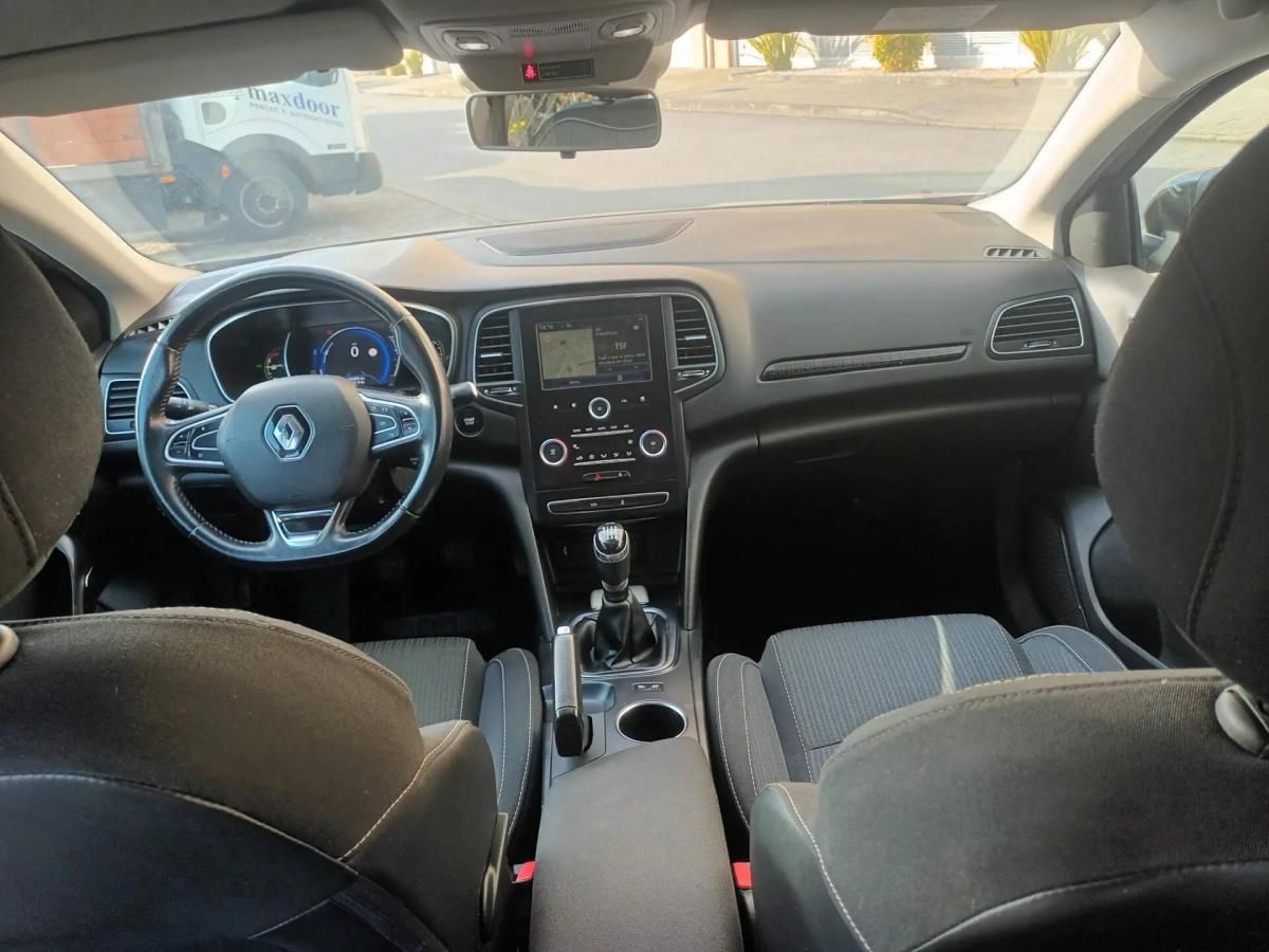renault-megane-sport-tourer-2017-diesel-1461cc