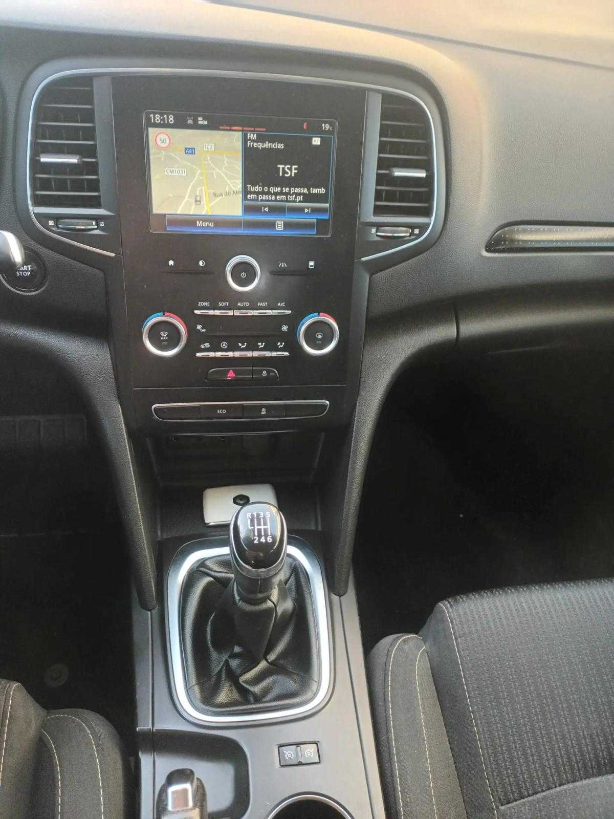 renault-megane-sport-tourer-2017-diesel-1461cc