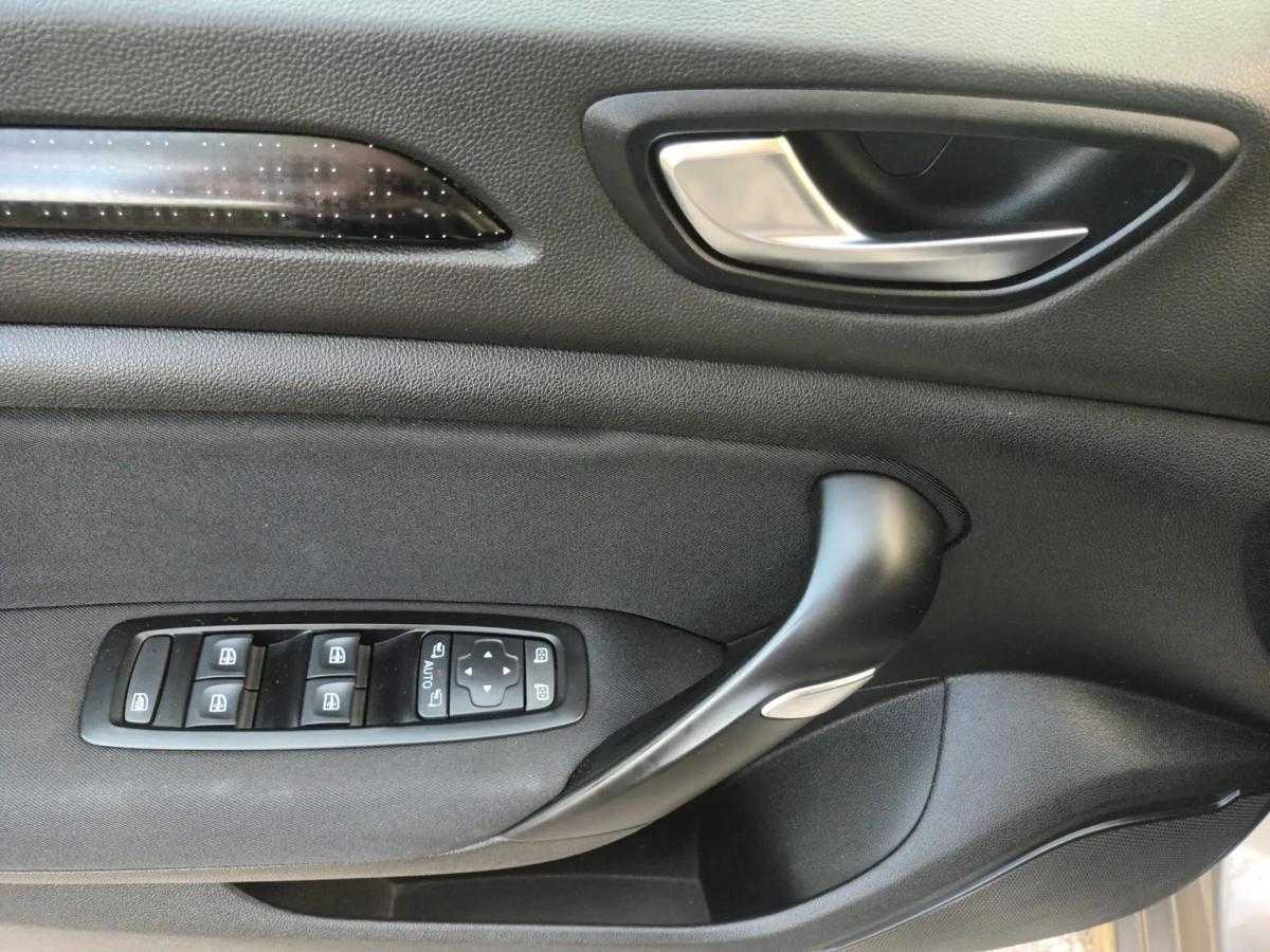 renault-megane-sport-tourer-2017-diesel-1461cc