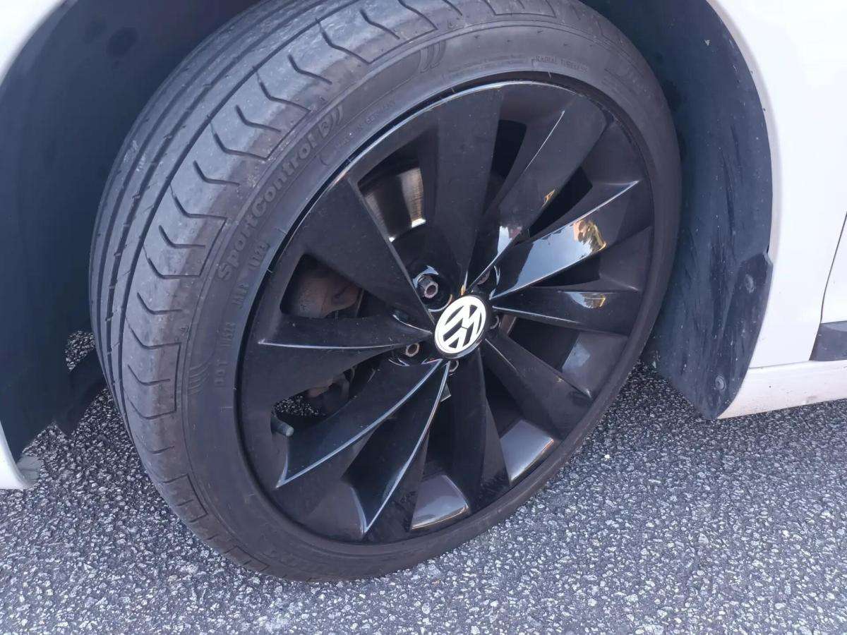 volkswagen-scirocco-2009-gasolina-1390cc