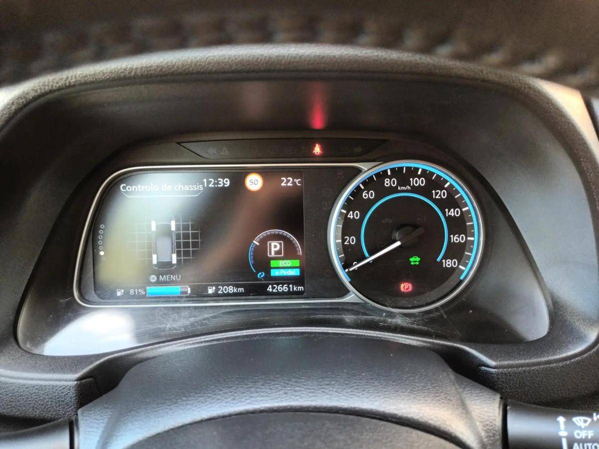 nissan-leaf-2023-eletrico-0cc