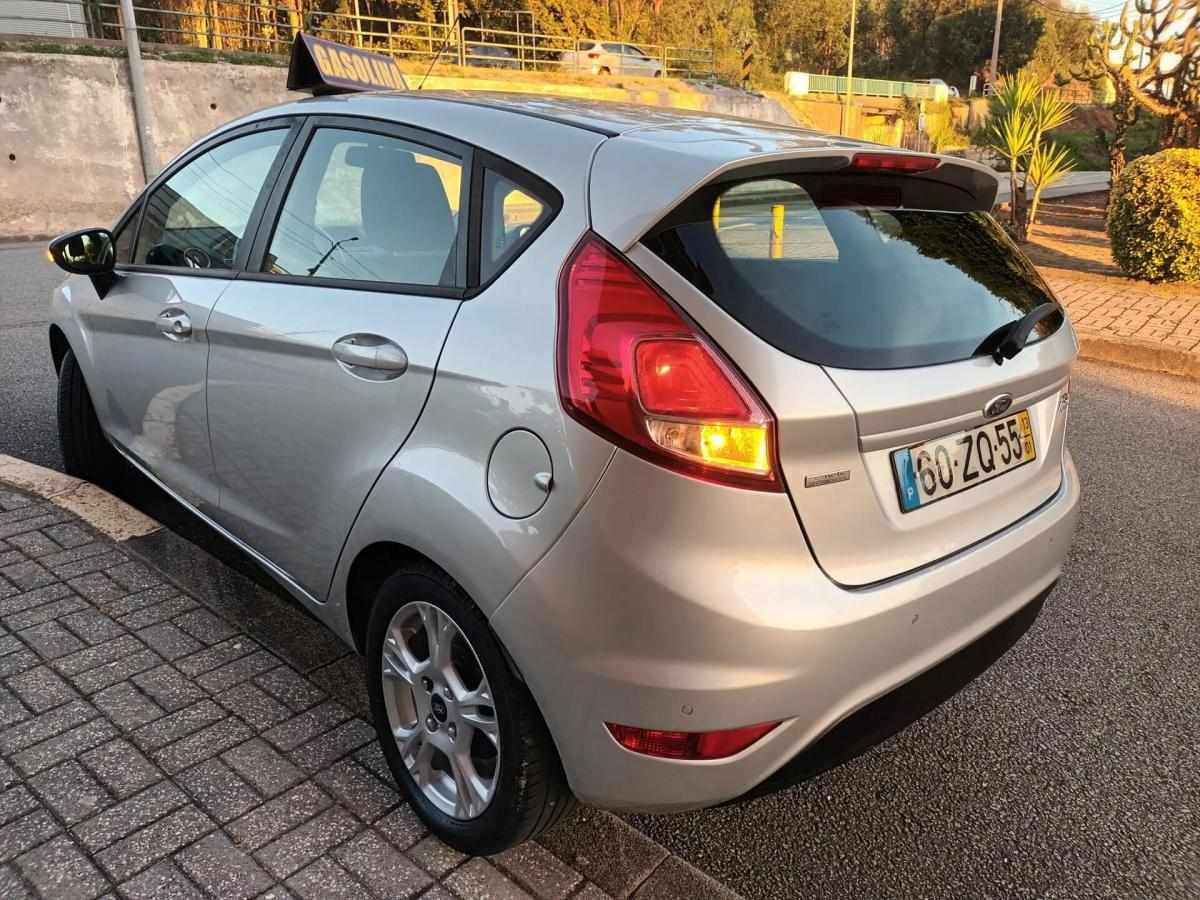 ford-fiesta-2013-gasolina-998cc