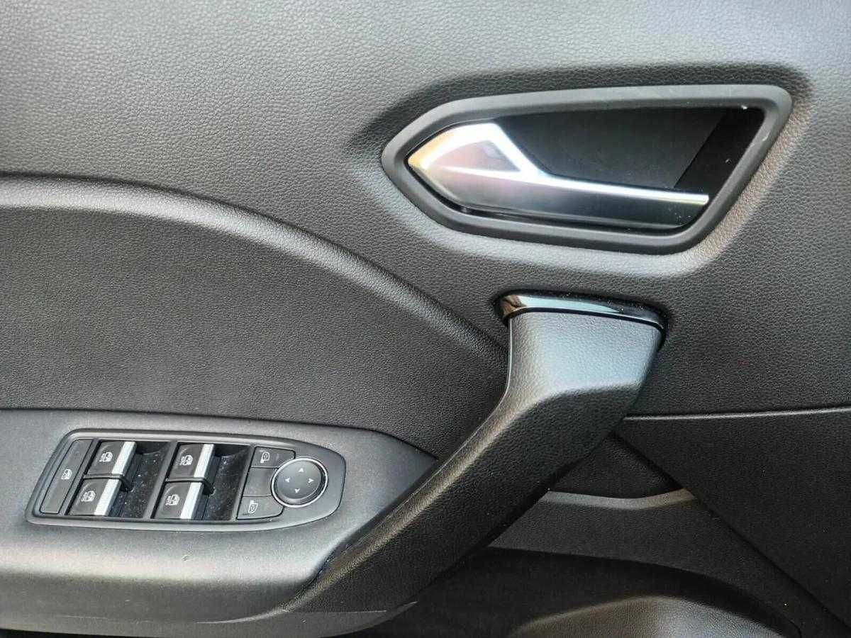 renault-captur-2024-hibrido-a-gasolina-1598cc