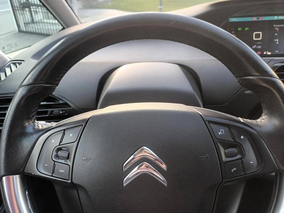 citroen-spacetourer-2018-diesel-1499cc