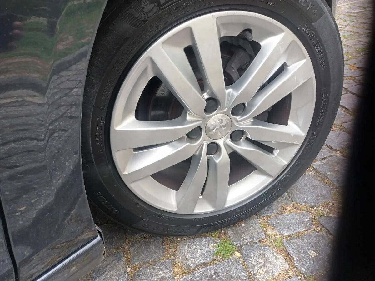 peugeot-308-2017-diesel-1560cc