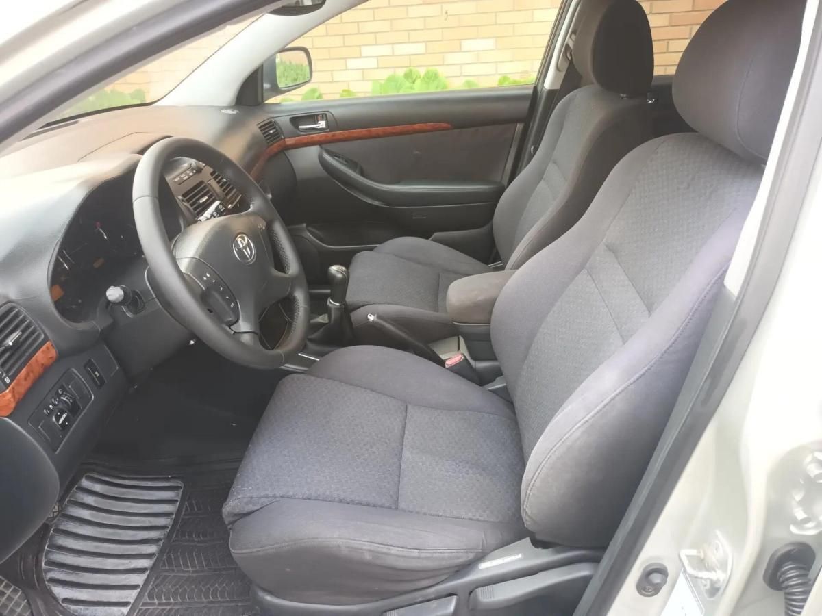 toyota-avensis-sw-2004-diesel-1995cc