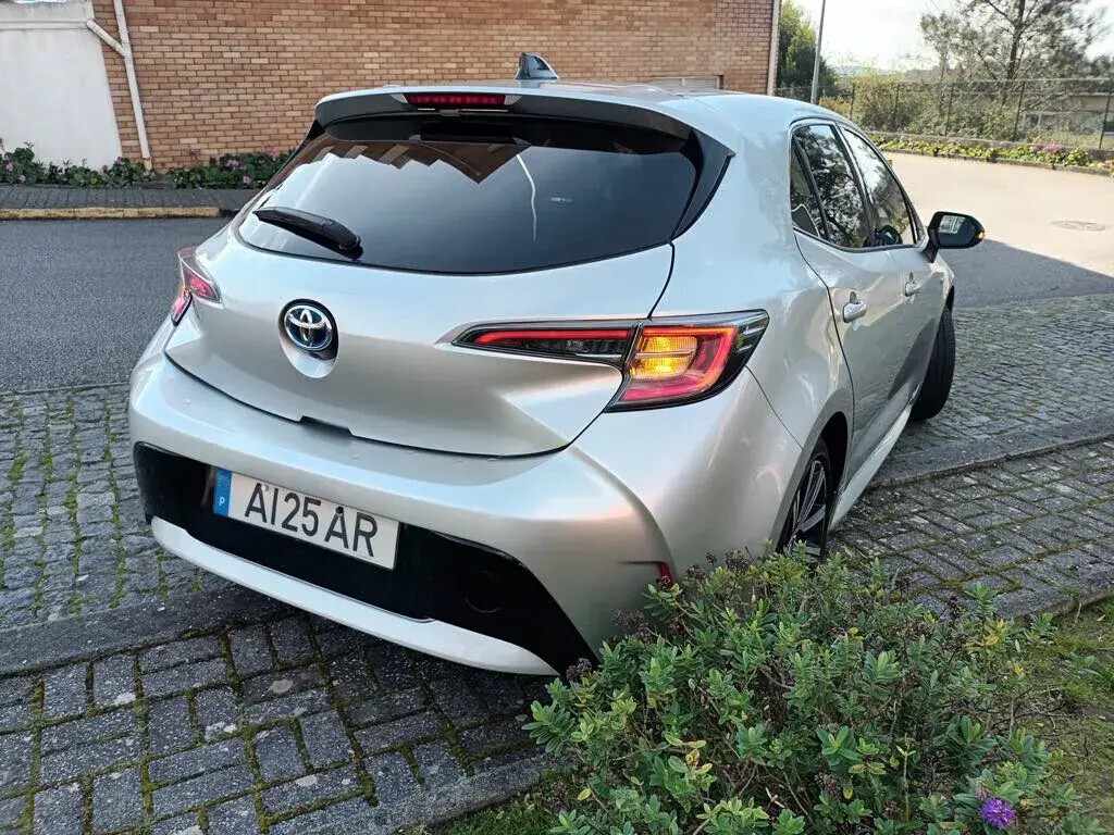 toyota-corolla-2021-hibrido-a-gasolina-1798cc