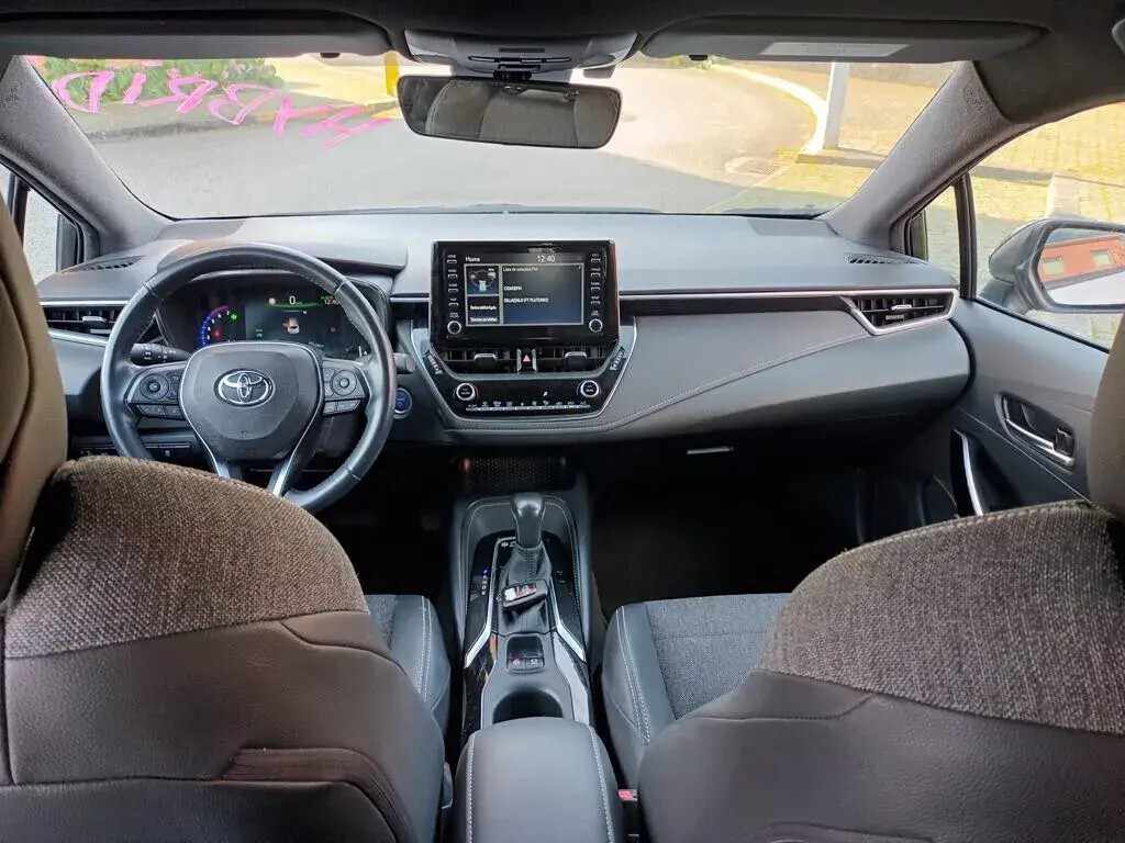 toyota-corolla-2021-hibrido-a-gasolina-1798cc