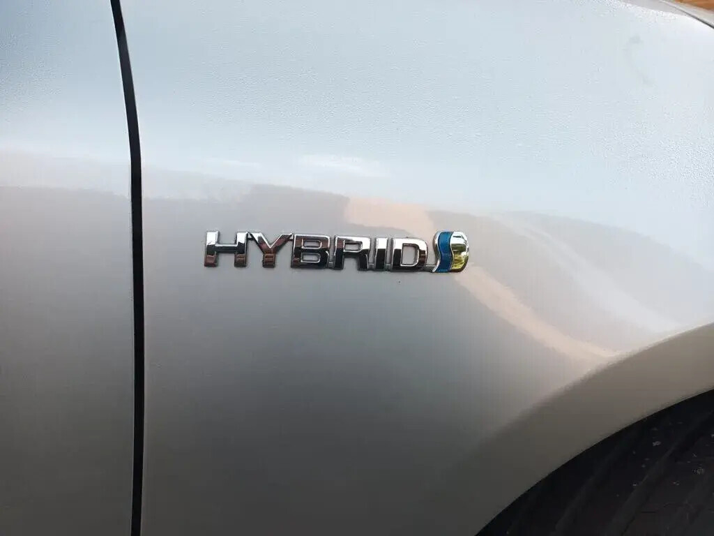 toyota-corolla-2021-hibrido-a-gasolina-1798cc