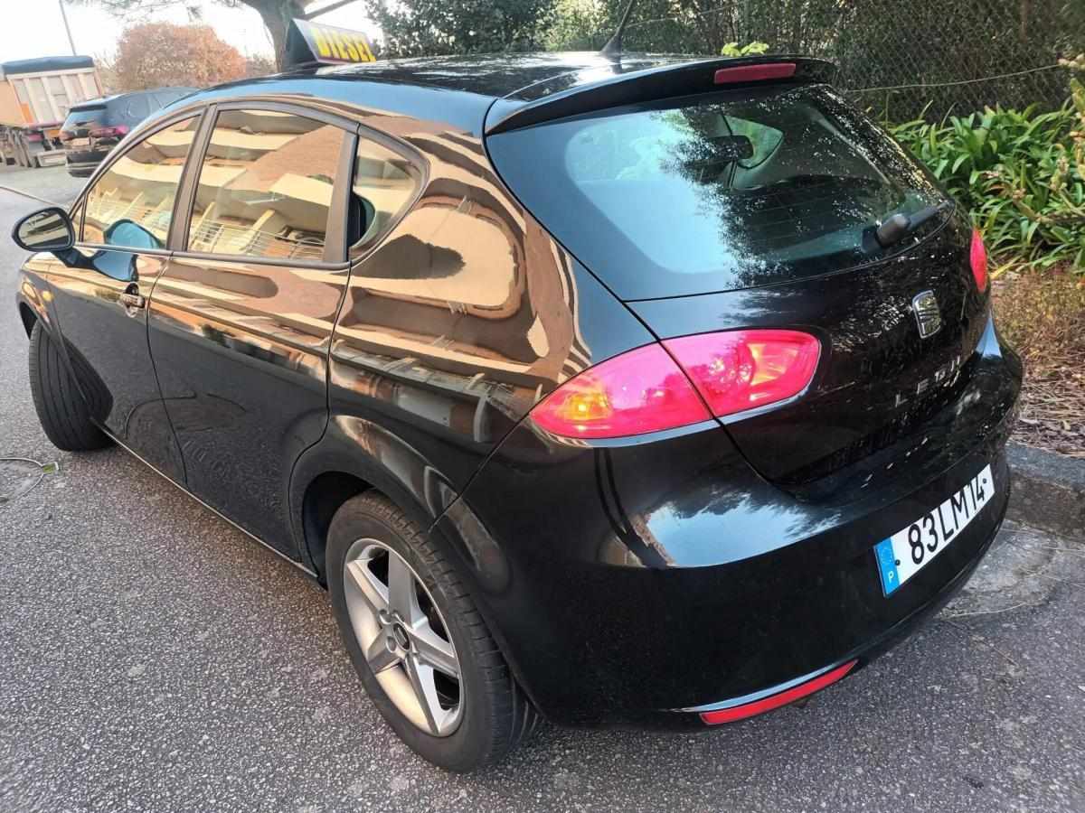 seat-leon-2011-diesel-1598cc