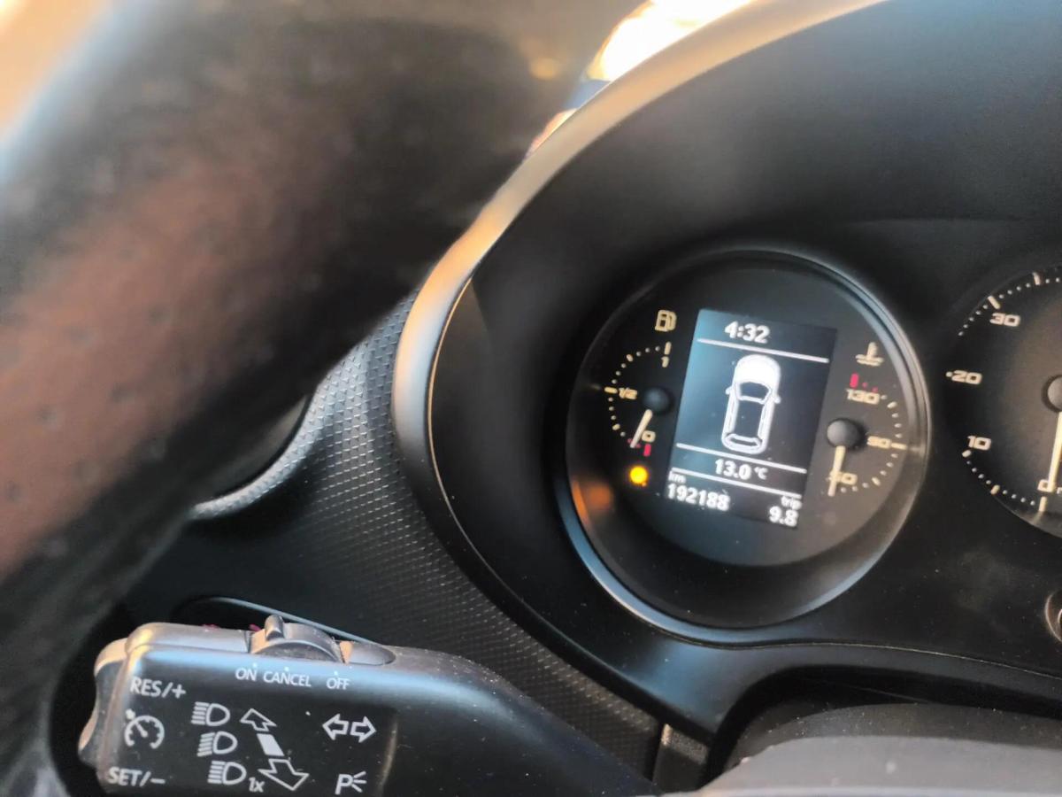 seat-leon-2011-diesel-1598cc