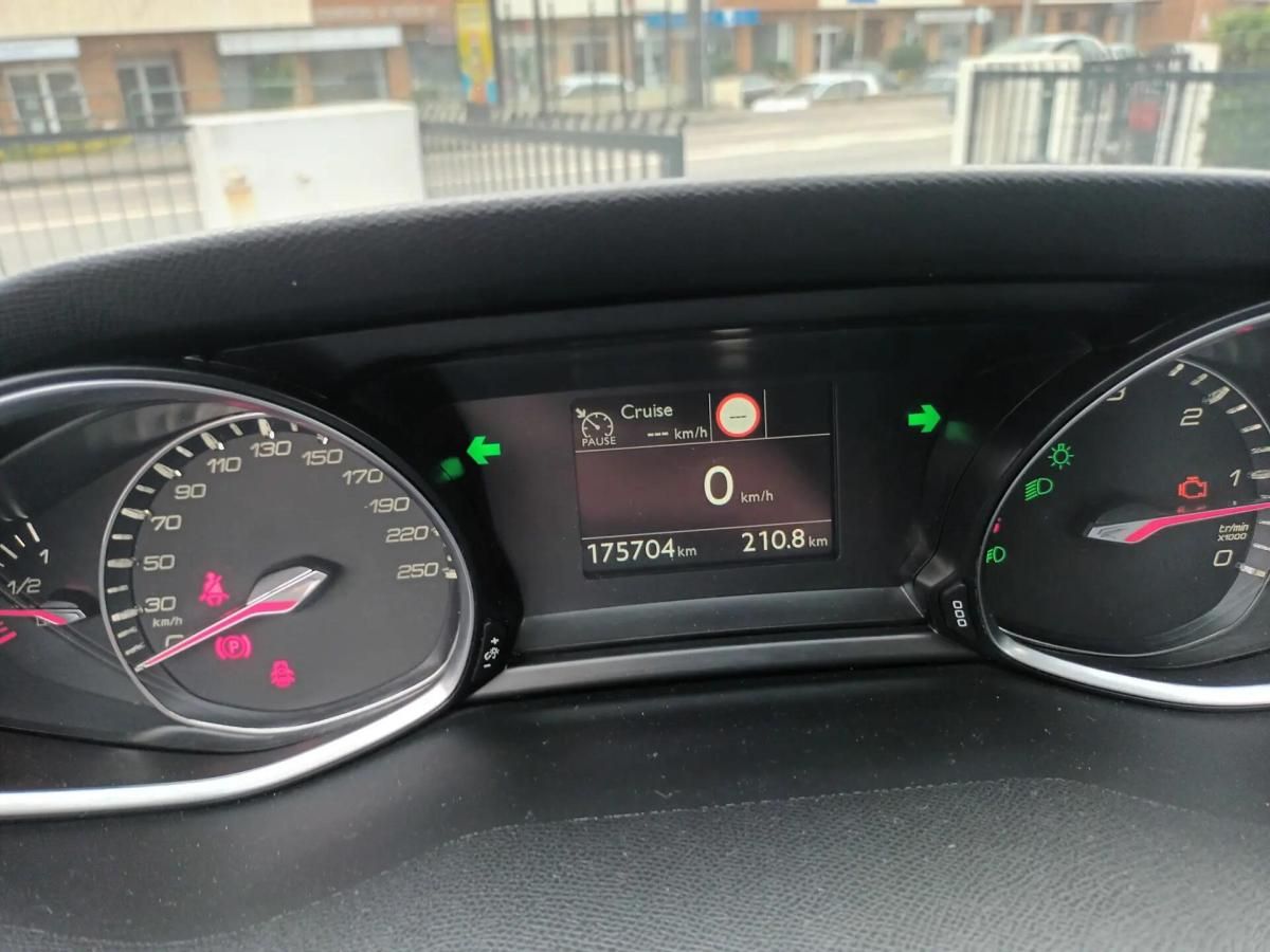 peugeot-308-2017-diesel-1560cc