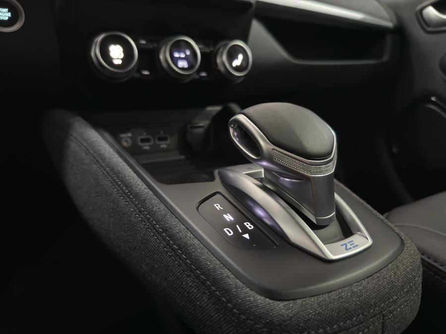 renault-zoe-2021-eletrico-0cc