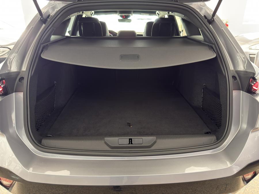 peugeot-308-sw-2023-hibrido-a-gasolina-1598cc