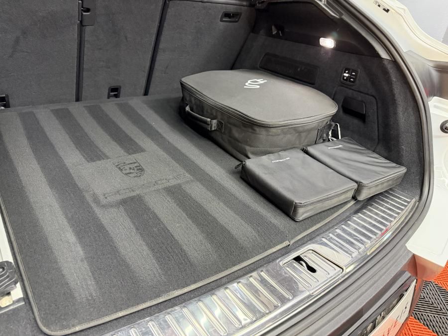 porsche-cayenne-2023-hibrido-a-gasolina-2995cc