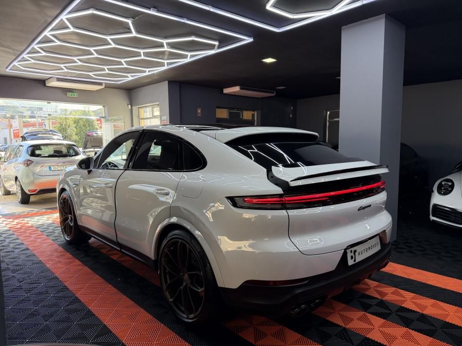 porsche-cayenne-2023-hibrido-a-gasolina-2995cc