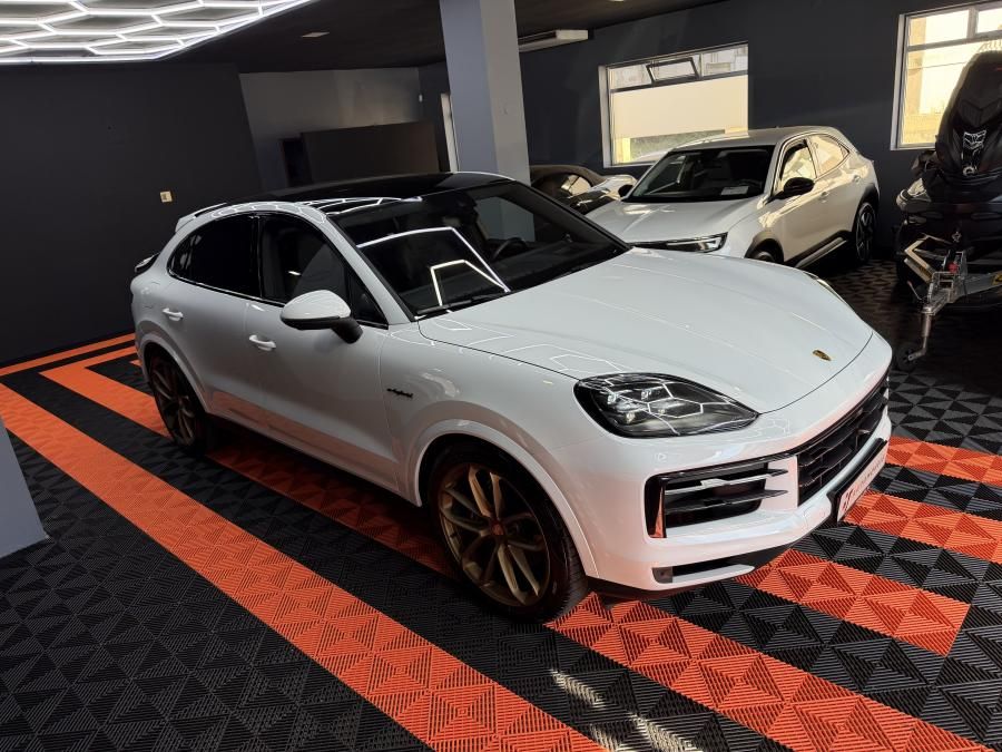 porsche-cayenne-2023-hibrido-a-gasolina-2995cc