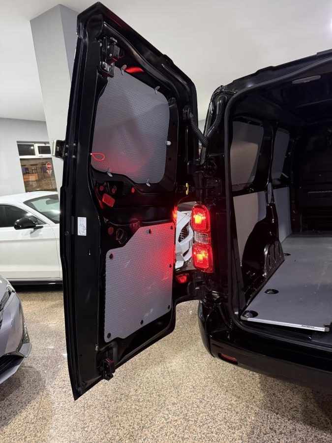 citroen-jumpy-2021-diesel-1997cc