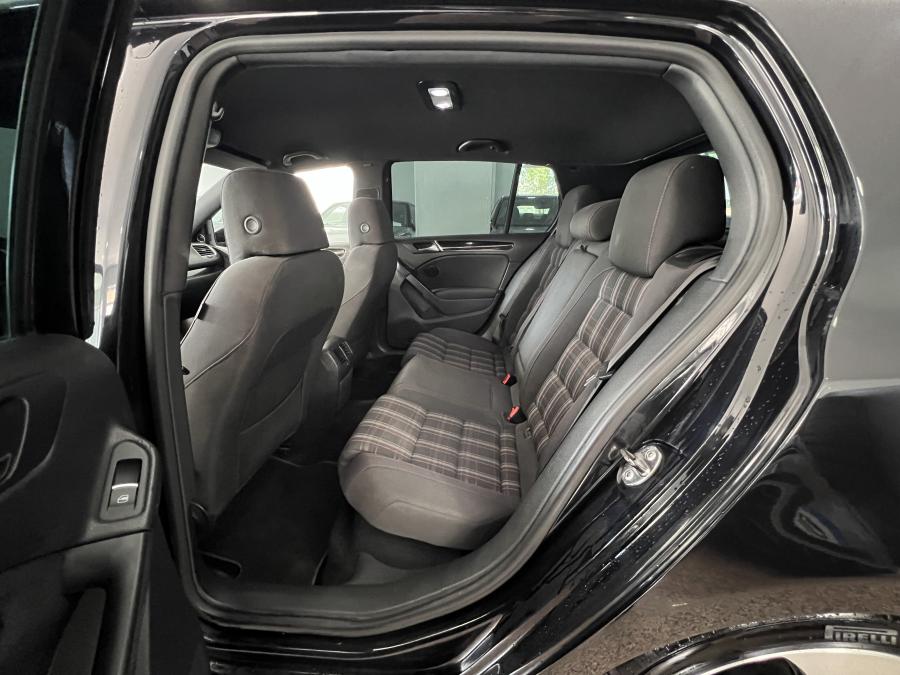 volkswagen-golf-2010-gasolina-1984cc