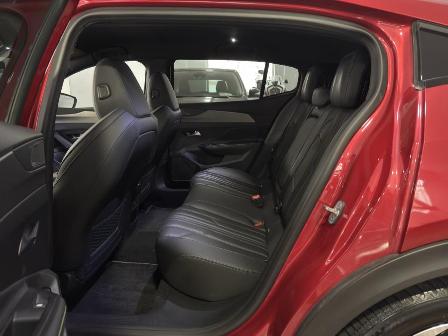 peugeot-408-2024-hibrido-a-gasolina-1598cc
