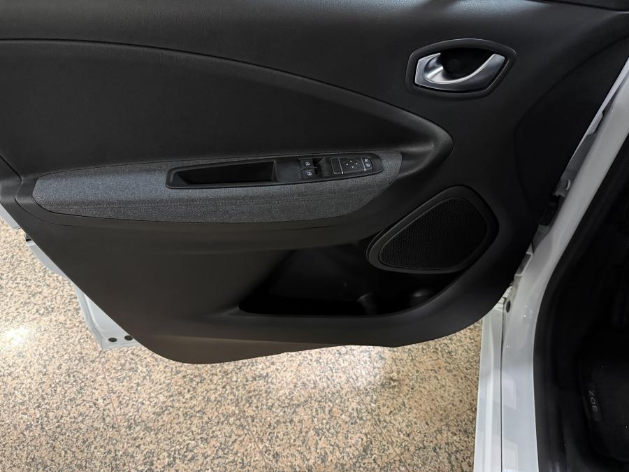renault-zoe-2022-eletrico-0cc