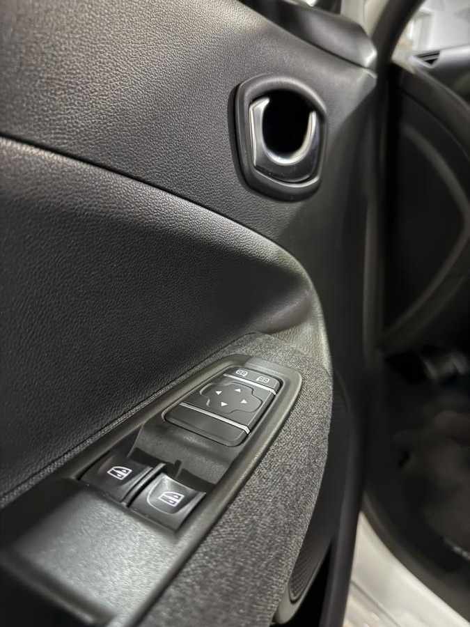 renault-zoe-2022-eletrico-0cc