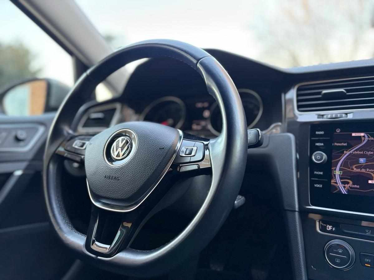 volkswagen-golf-1-6-tdi-bluemotion-2020-diesel-1598cc
