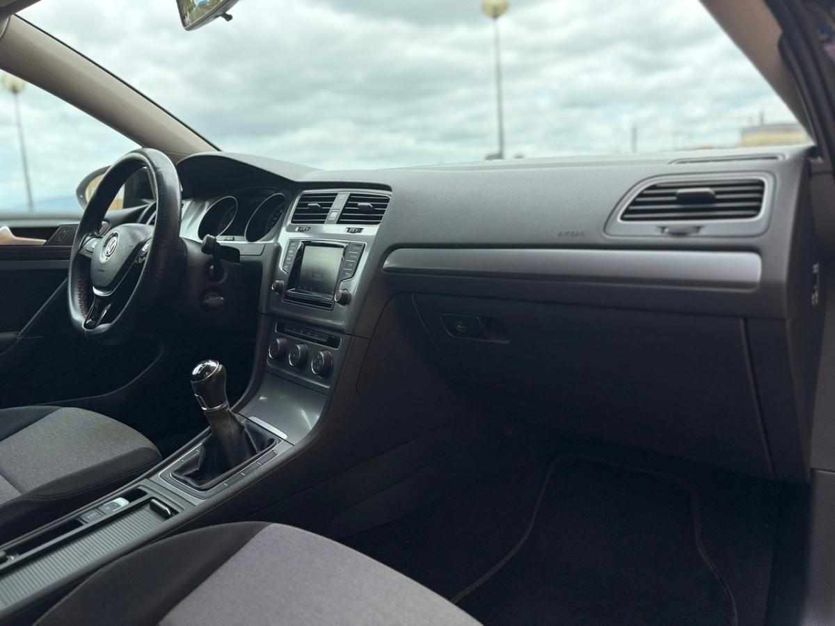 volkswagen-golf-1-6-tdi-bluemotion-2015-diesel-1598cc