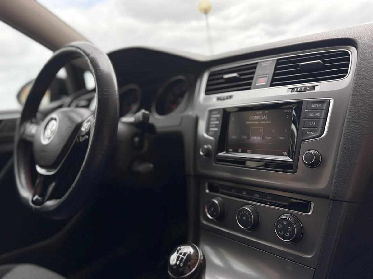 volkswagen-golf-1-6-tdi-bluemotion-2015-diesel-1598cc