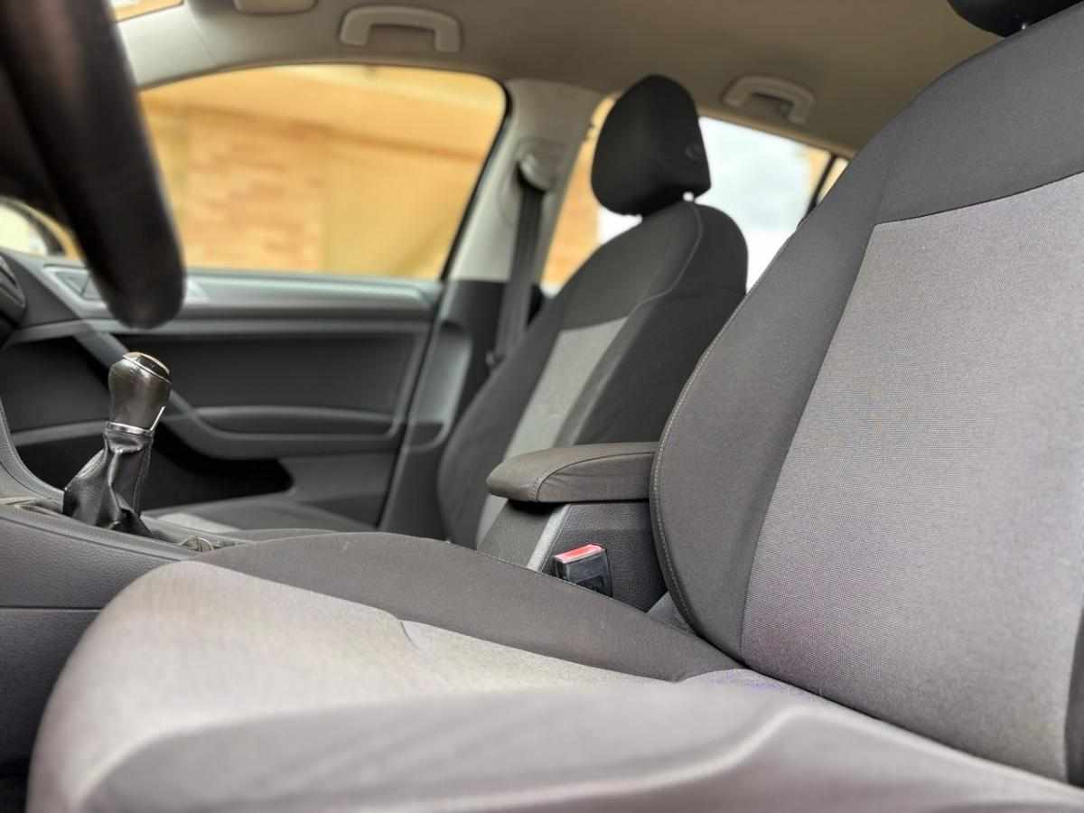 volkswagen-golf-1-6-tdi-bluemotion-2015-diesel-1598cc