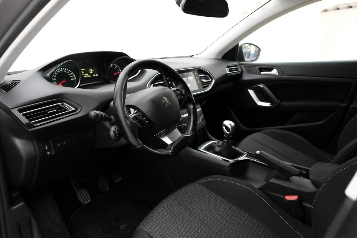 peugeot-308-2017-diesel-1499cc