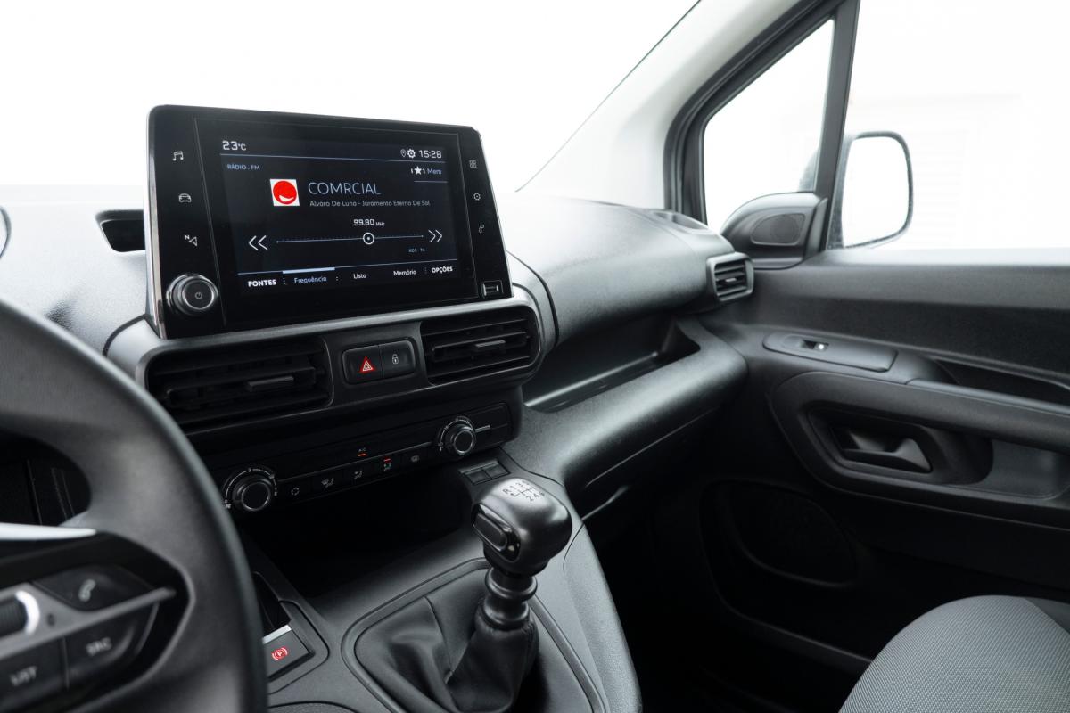 peugeot-partner-2019-diesel-1499cc