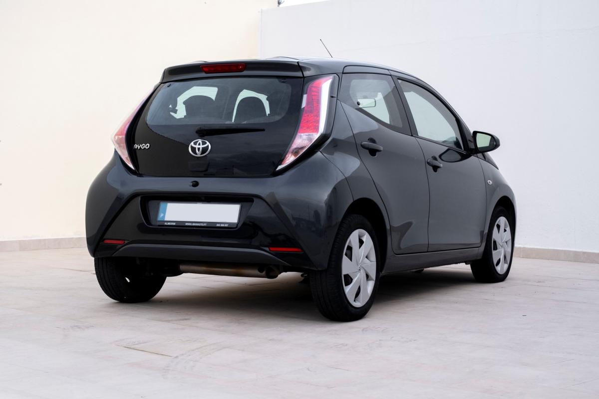 toyota-aygo-2018-gasolina-998cc