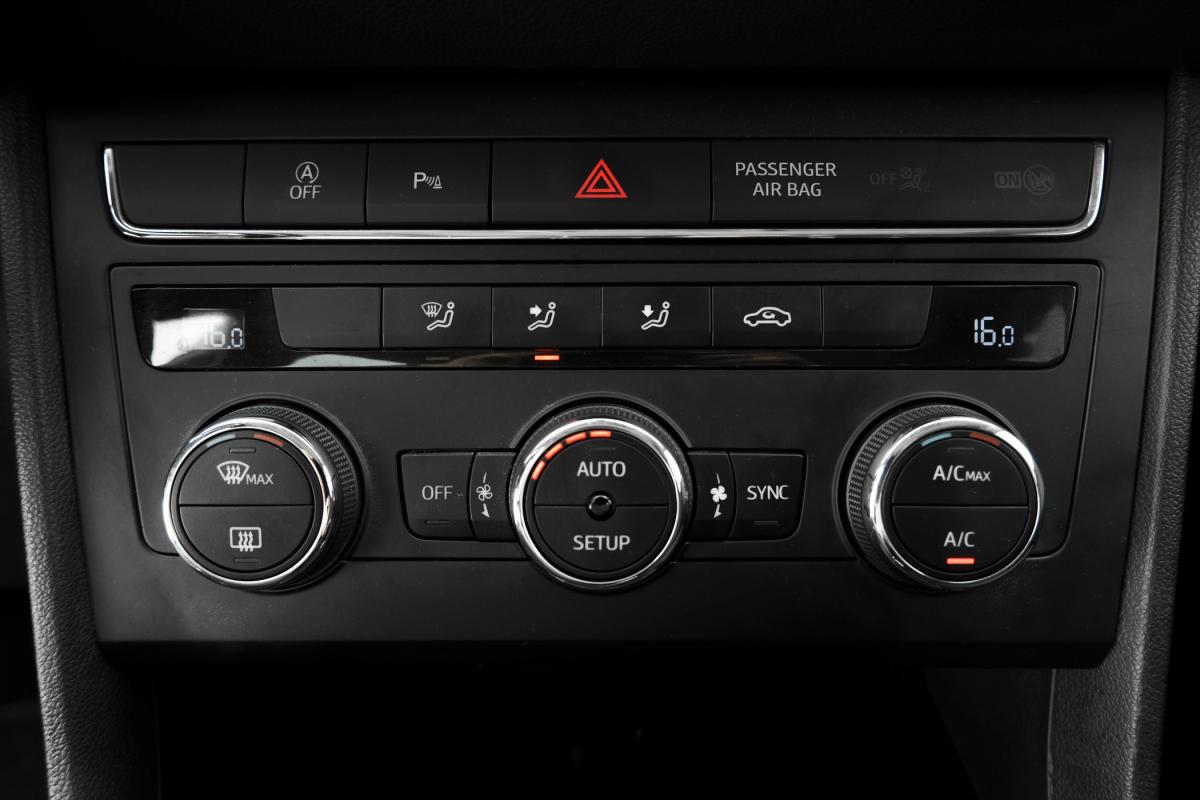 seat-leon-2018-diesel-1598cc