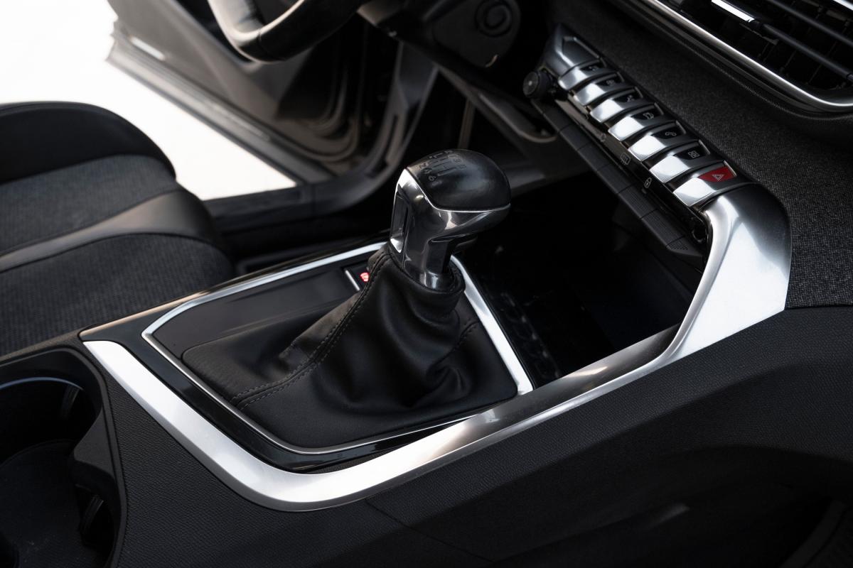 peugeot-3008-2018-diesel-1499cc